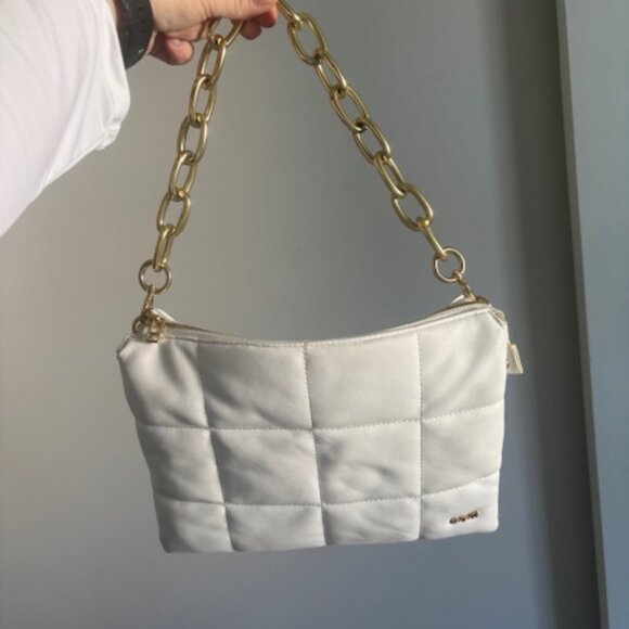 House Of Want White Vegan Leather Shoulder Bag with Removable Chain Strap - Picture 4 of 6